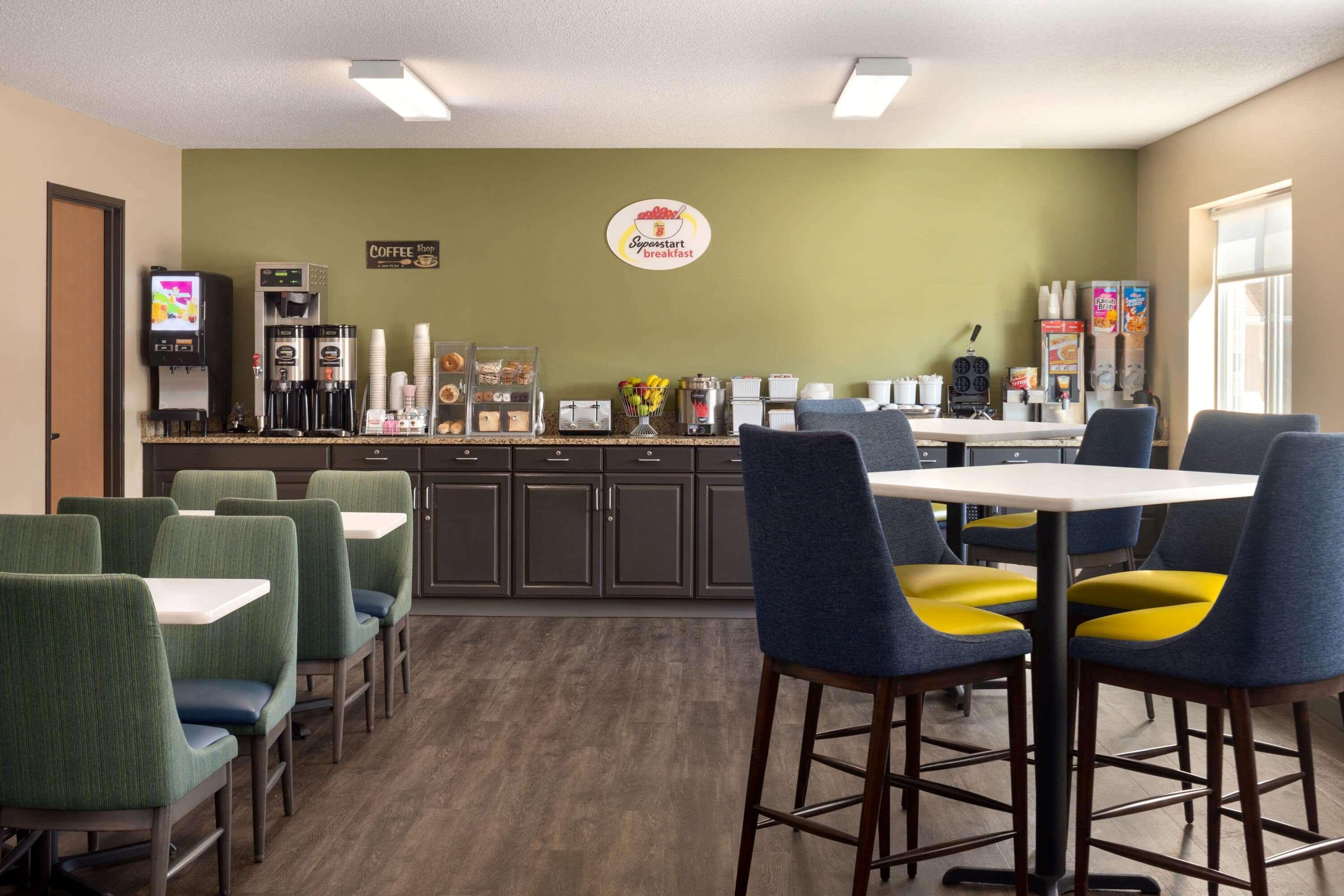 Super 8 By Wyndham Sioux Falls Esterno foto