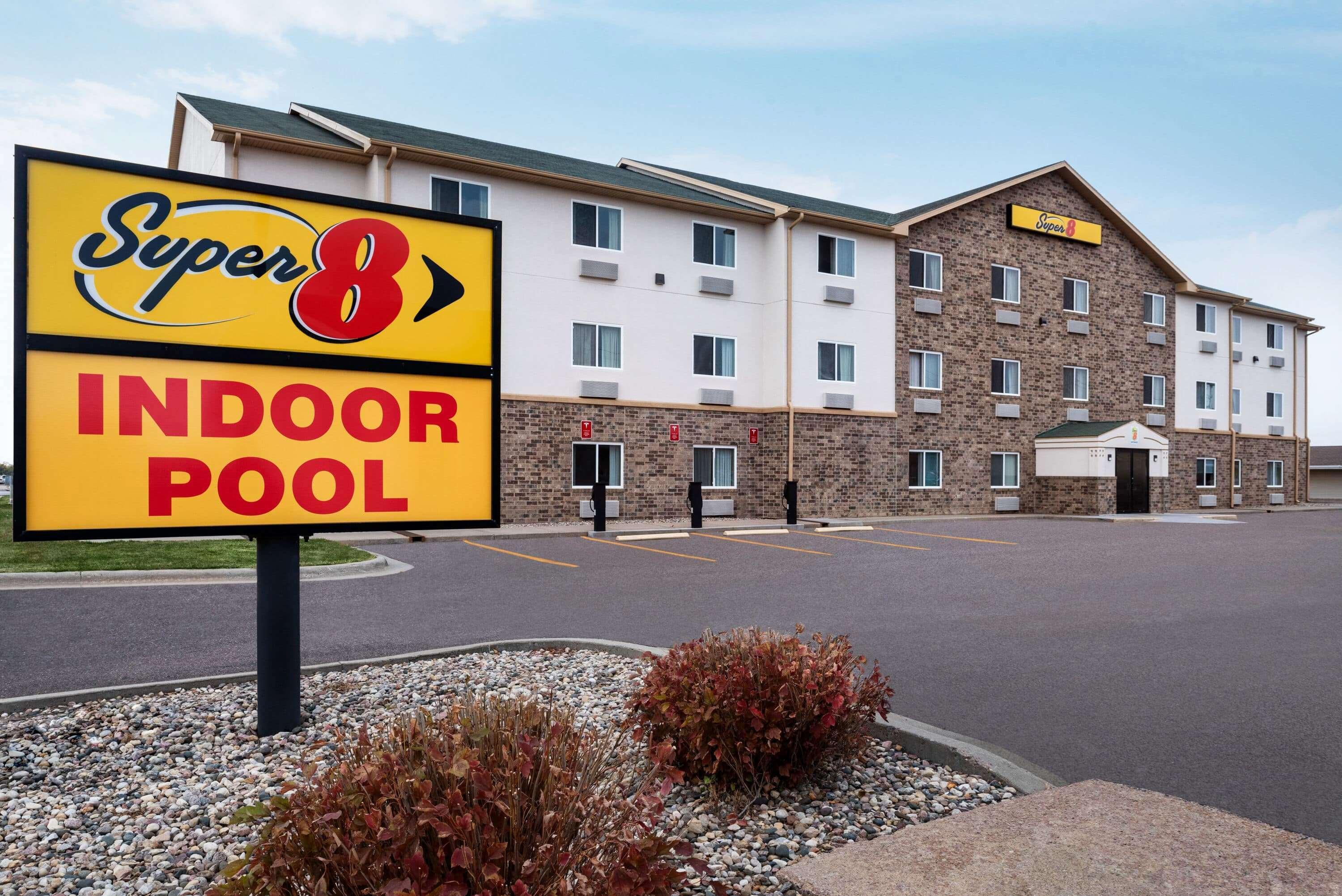 Super 8 By Wyndham Sioux Falls Esterno foto